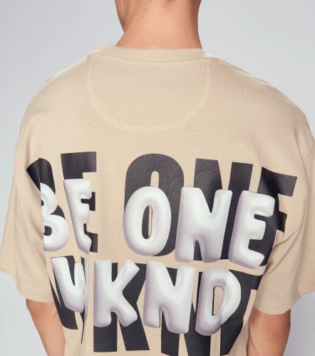 Oporto T Shirt Oversized Bordado Y Estampado TyperKQ