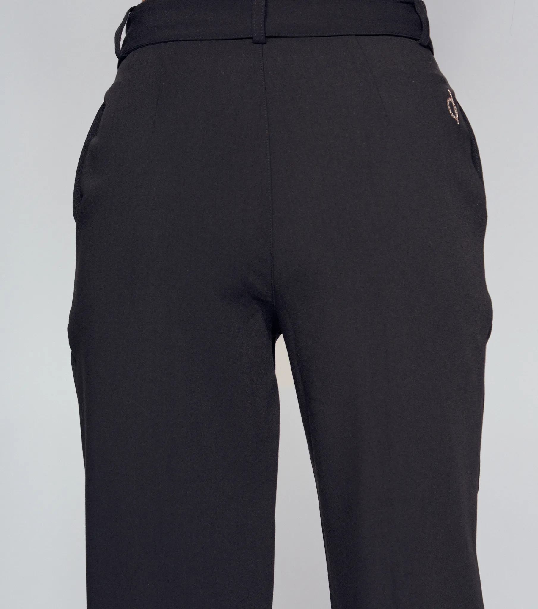 Pantalon Para Mujer Unicolor Derek 831398 AR