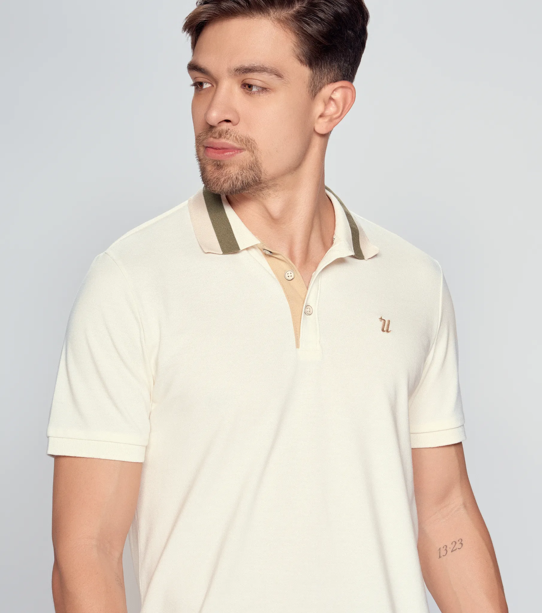 Polo Para Hombre Unicolor Molderia Slim Manga Corta Unser 835112 AR