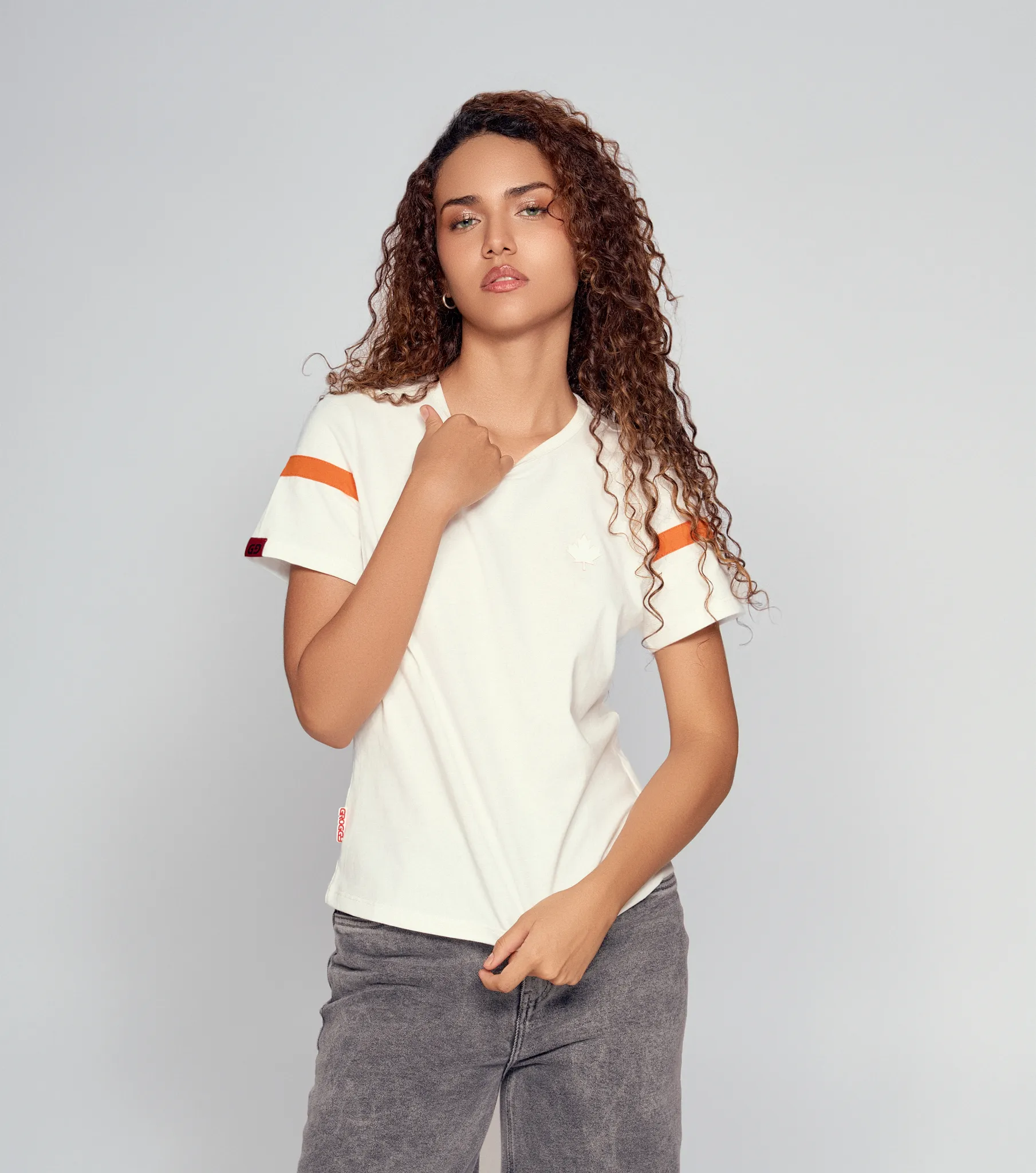 Rowanda T Shirt Regular Femenina GroggyCR