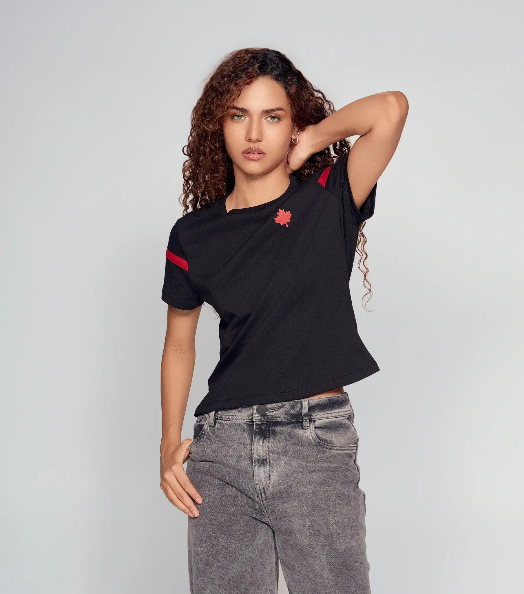 Rowanda T Shirt Regular Femenina GroggyNG