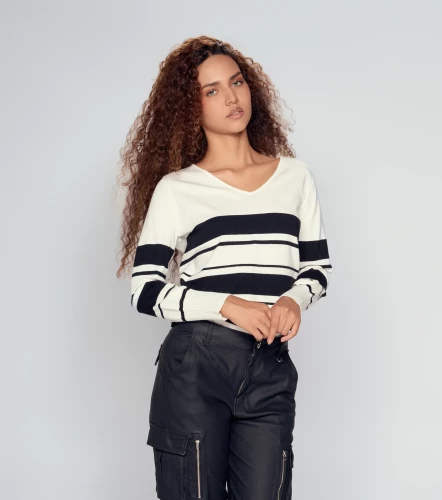 Sueter De Rayas Con Cuello En V DerekAR