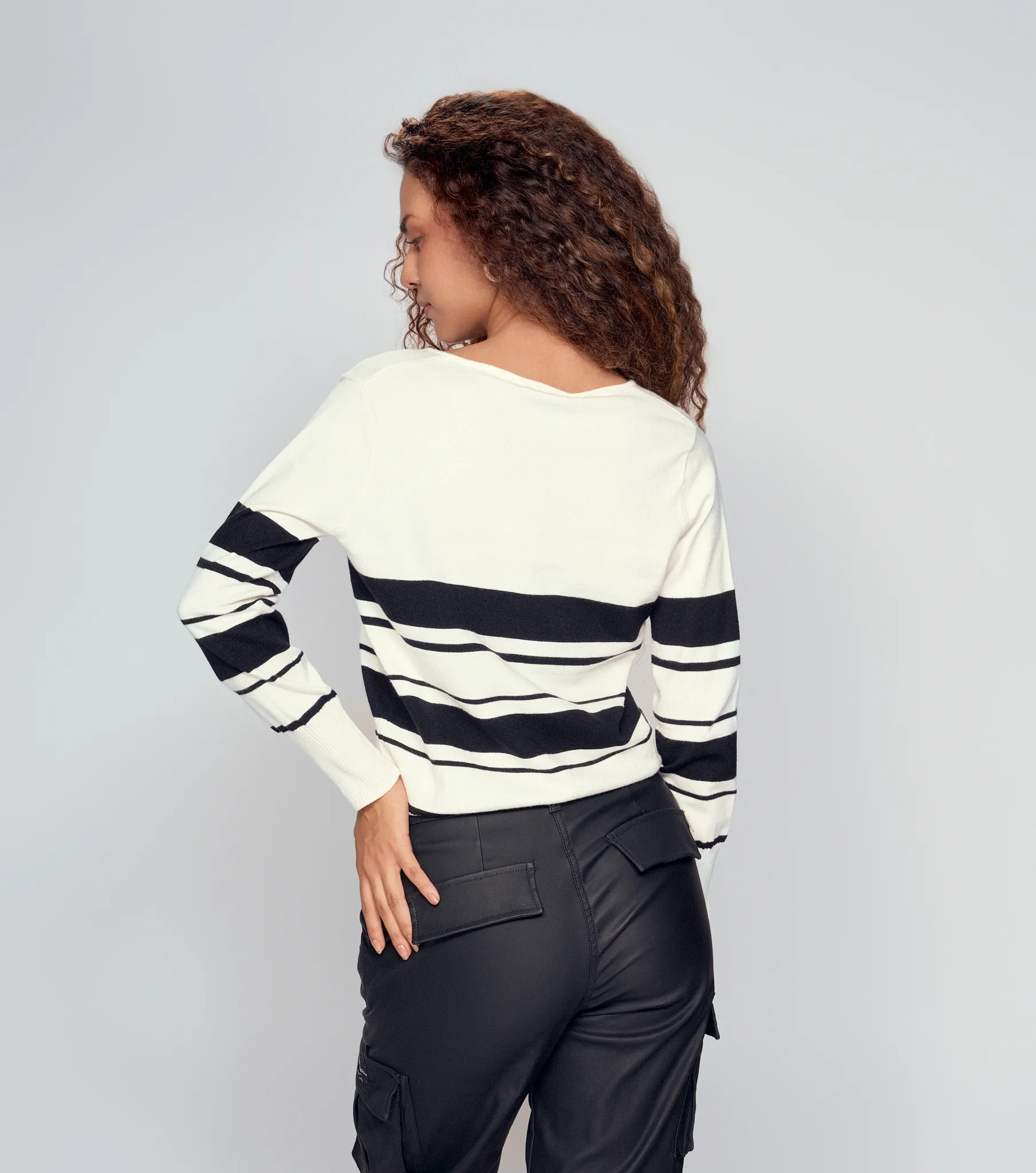 Sueter De Rayas Con Cuello En V Derek 834264 AR