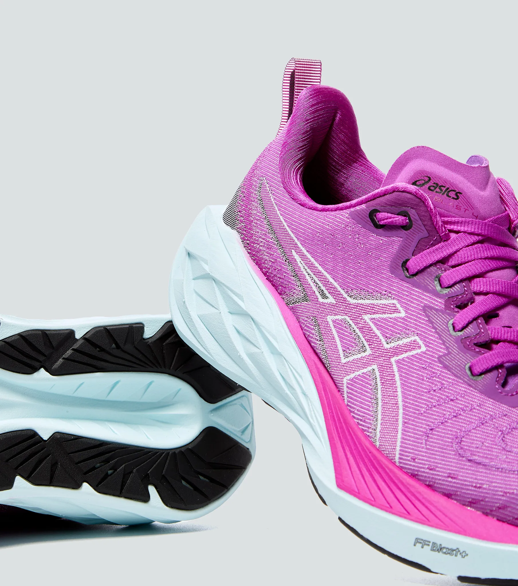 Tenis Asics Novablast 4 130260 MR