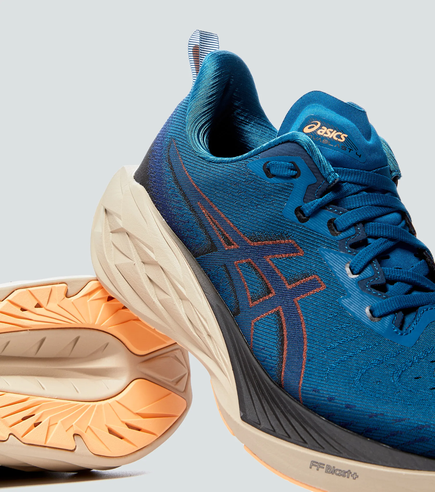 Tenis Asics Novablast 4 130269 AT