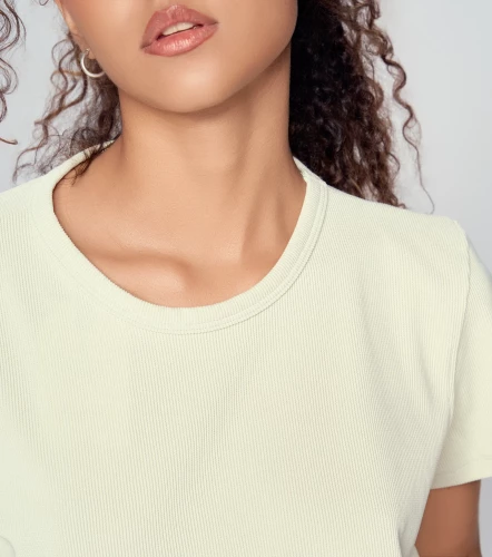 Violetta Blusa Crop Bordada TyperVC