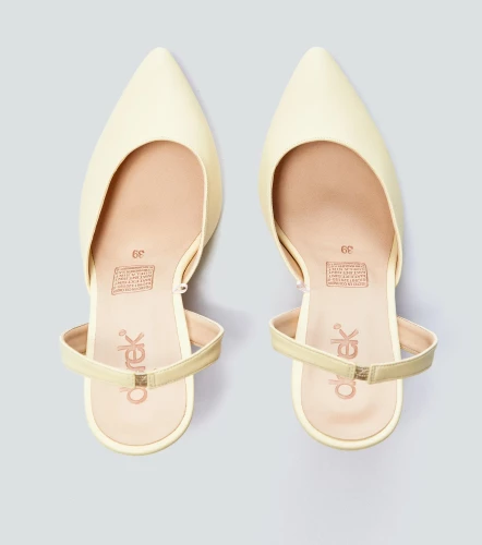 Zapatilla Para Mujer Con Tacon Unicolor DerekAM