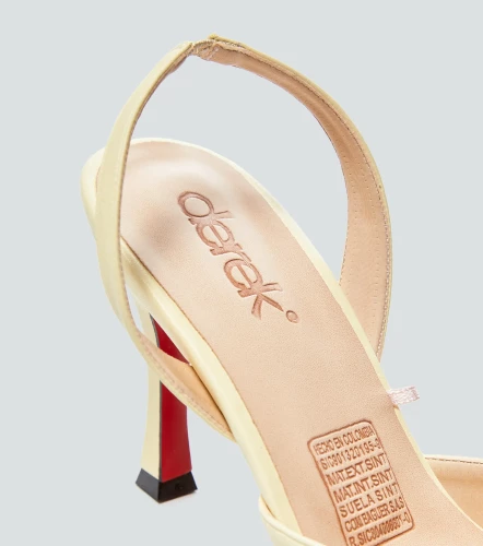 Zapatilla Para Mujer Con Tacon Unicolor DerekAM