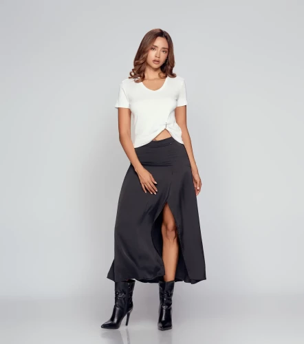 Blusa Para Mujer Con Detalle Bordado En Hombro DerekBL