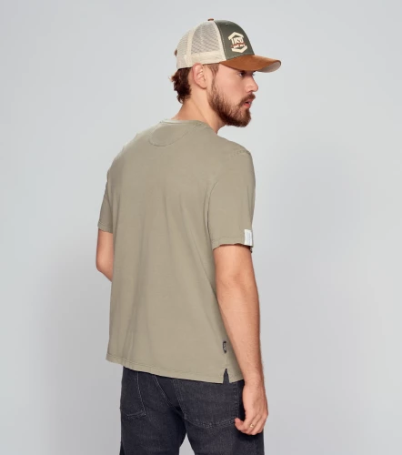 Galen T Shirt Regular Masculina GroggyVD