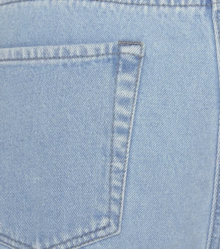 Manu Jean Bota Recta Con Efecto Laser TyperAZ