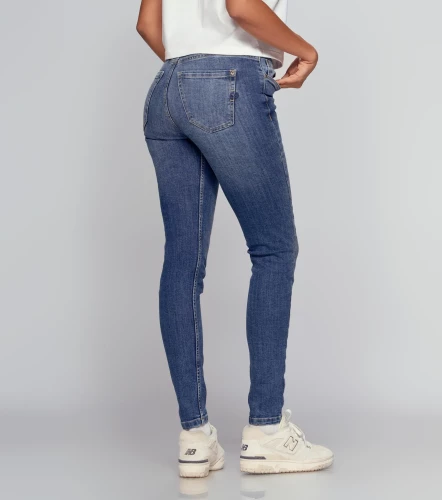 Nola Jean Skinny Femenino GroggyAD