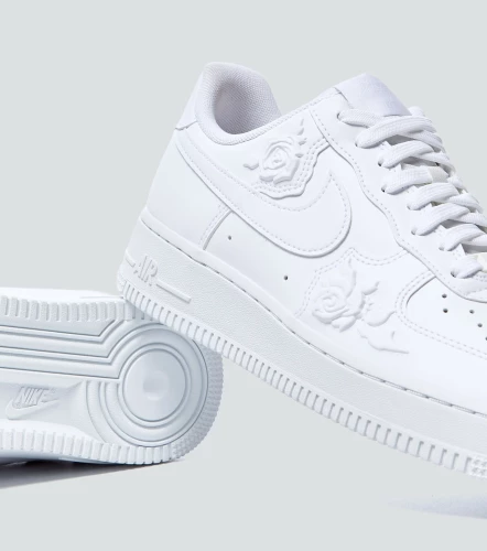 Tenis Nike Air Force 1 07BL