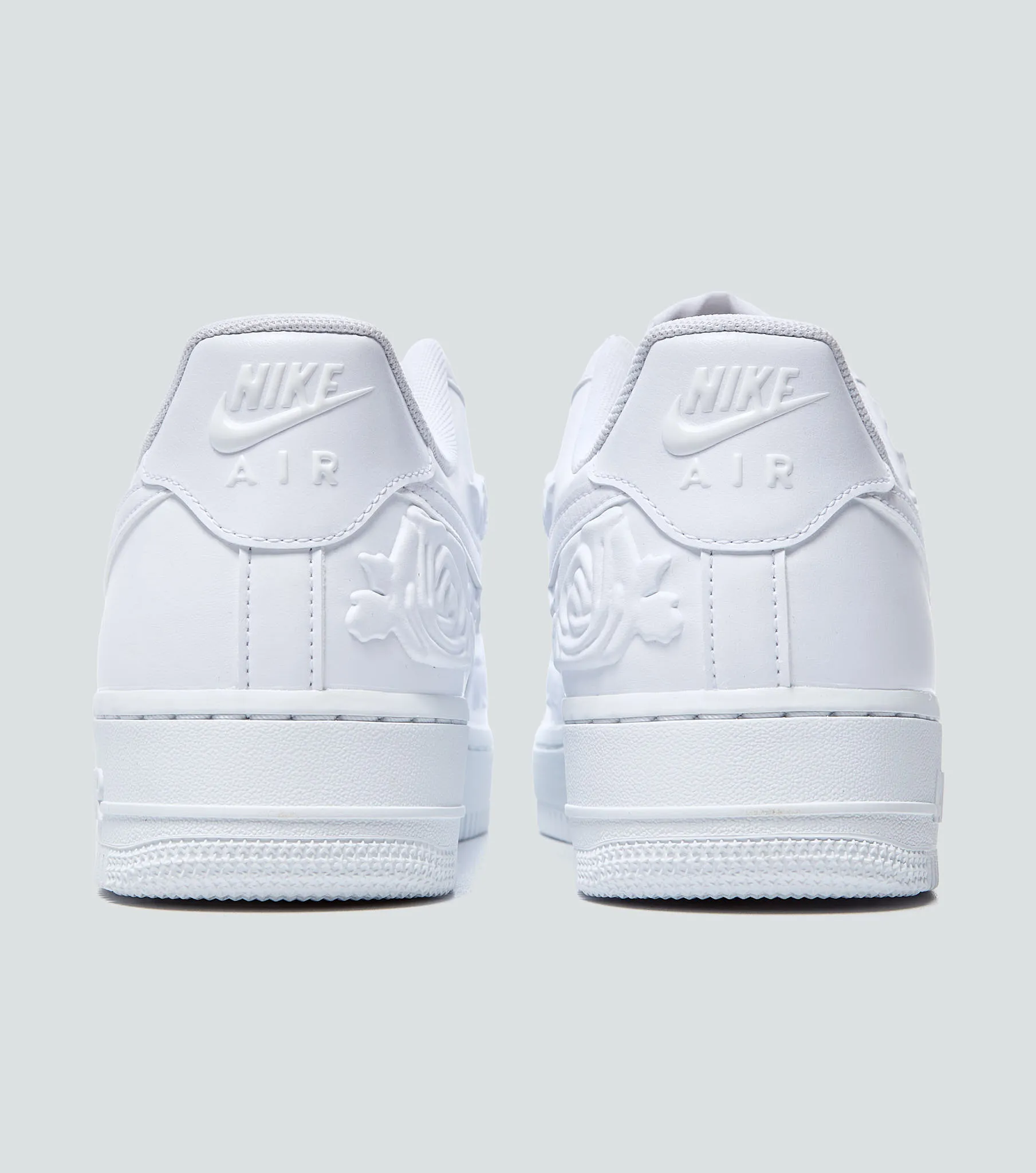 Tenis Nike Air Force 1 07 130598 BL