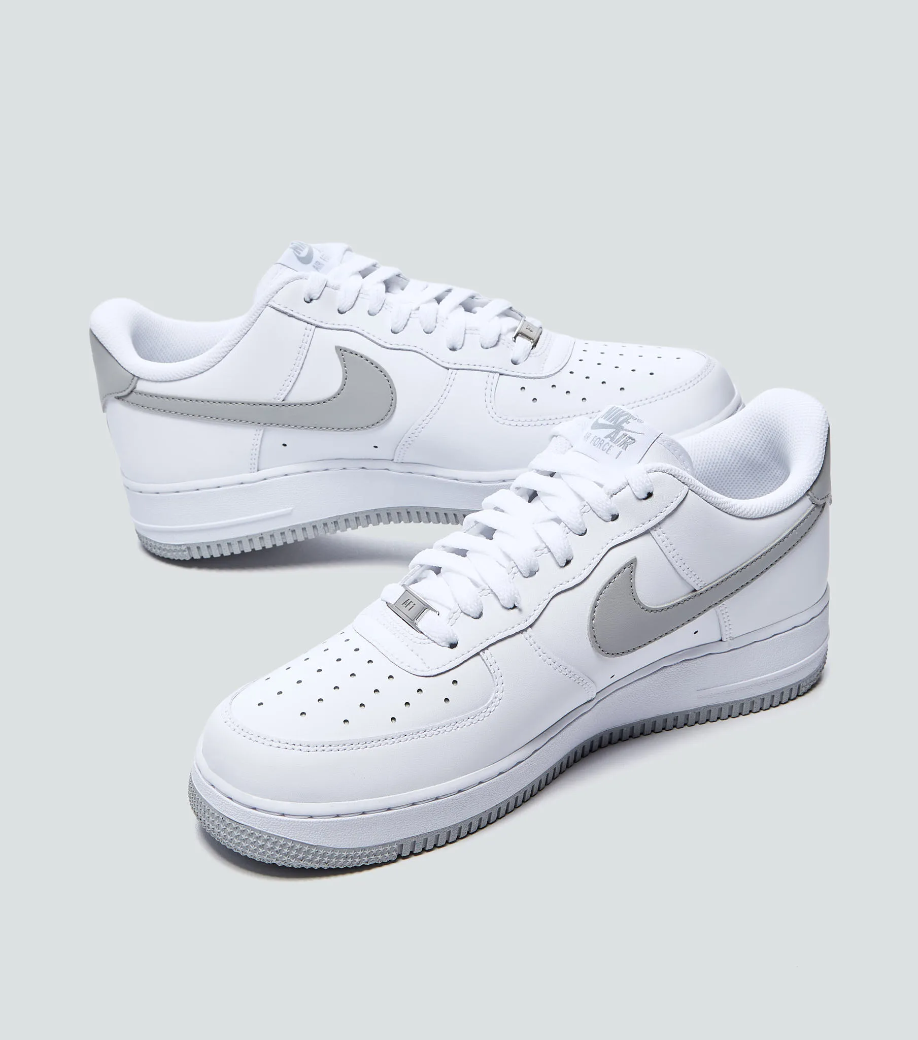 Tenis Nike Air Force 1 07 130641 