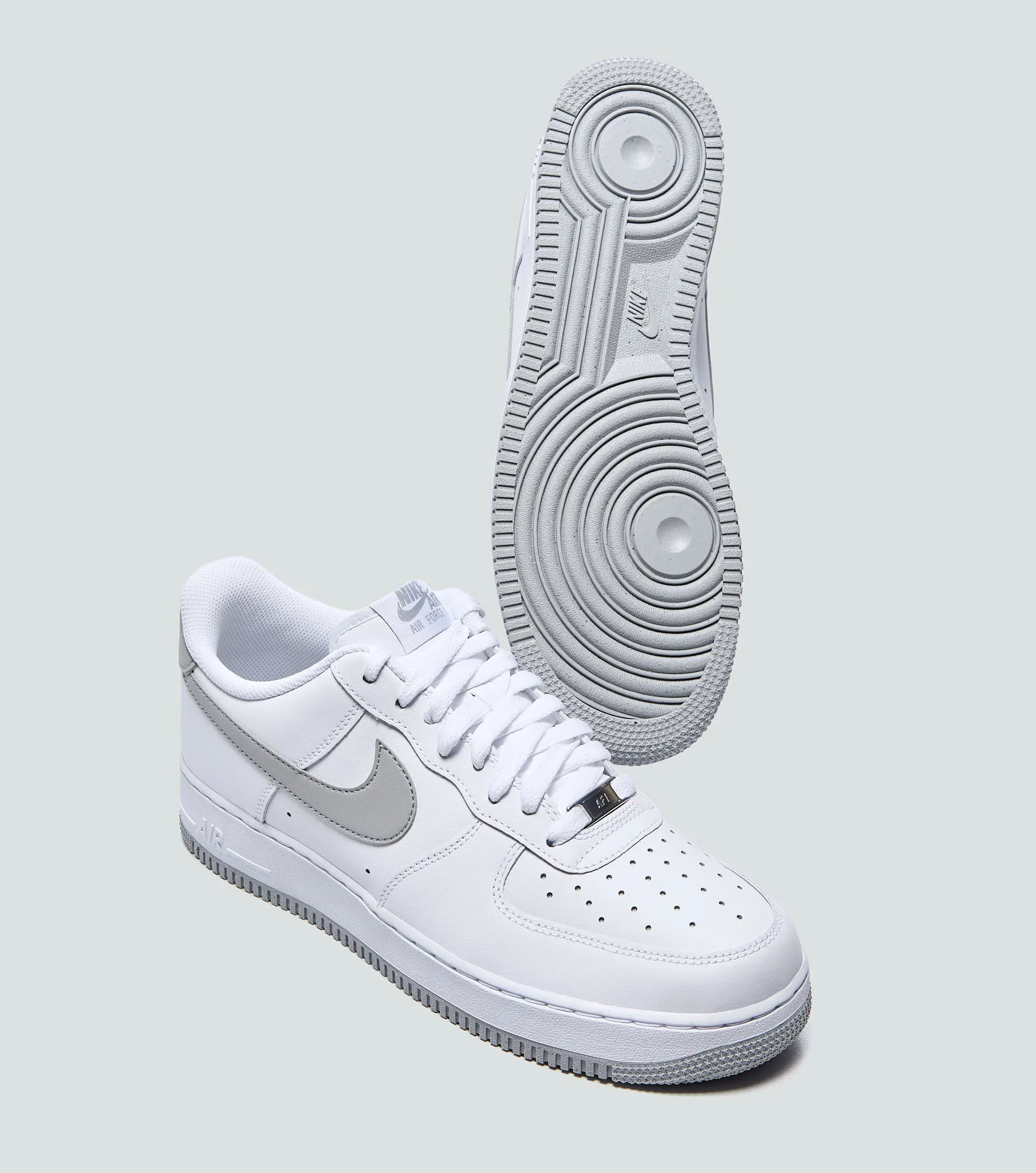 Tenis Nike Air Force 1 07 130641 