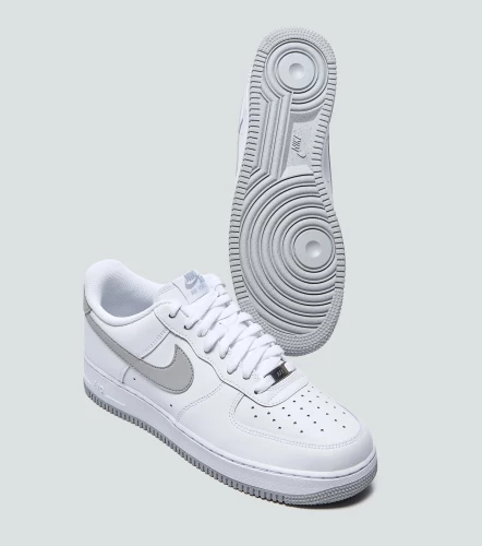 Tenis Nike Air Force 1 07BL