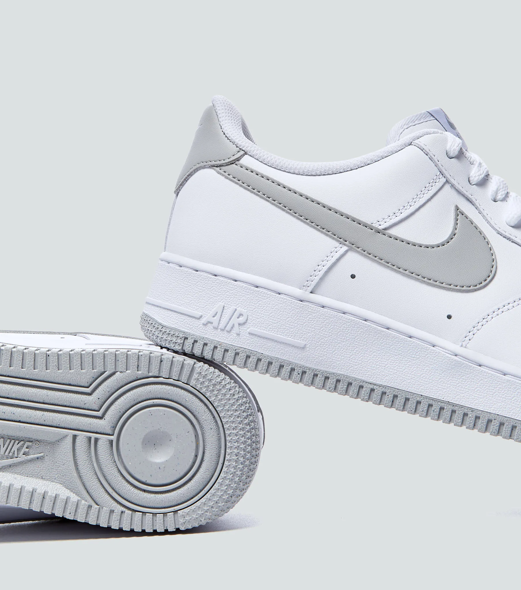 Tenis Nike Air Force 1 07 130641 