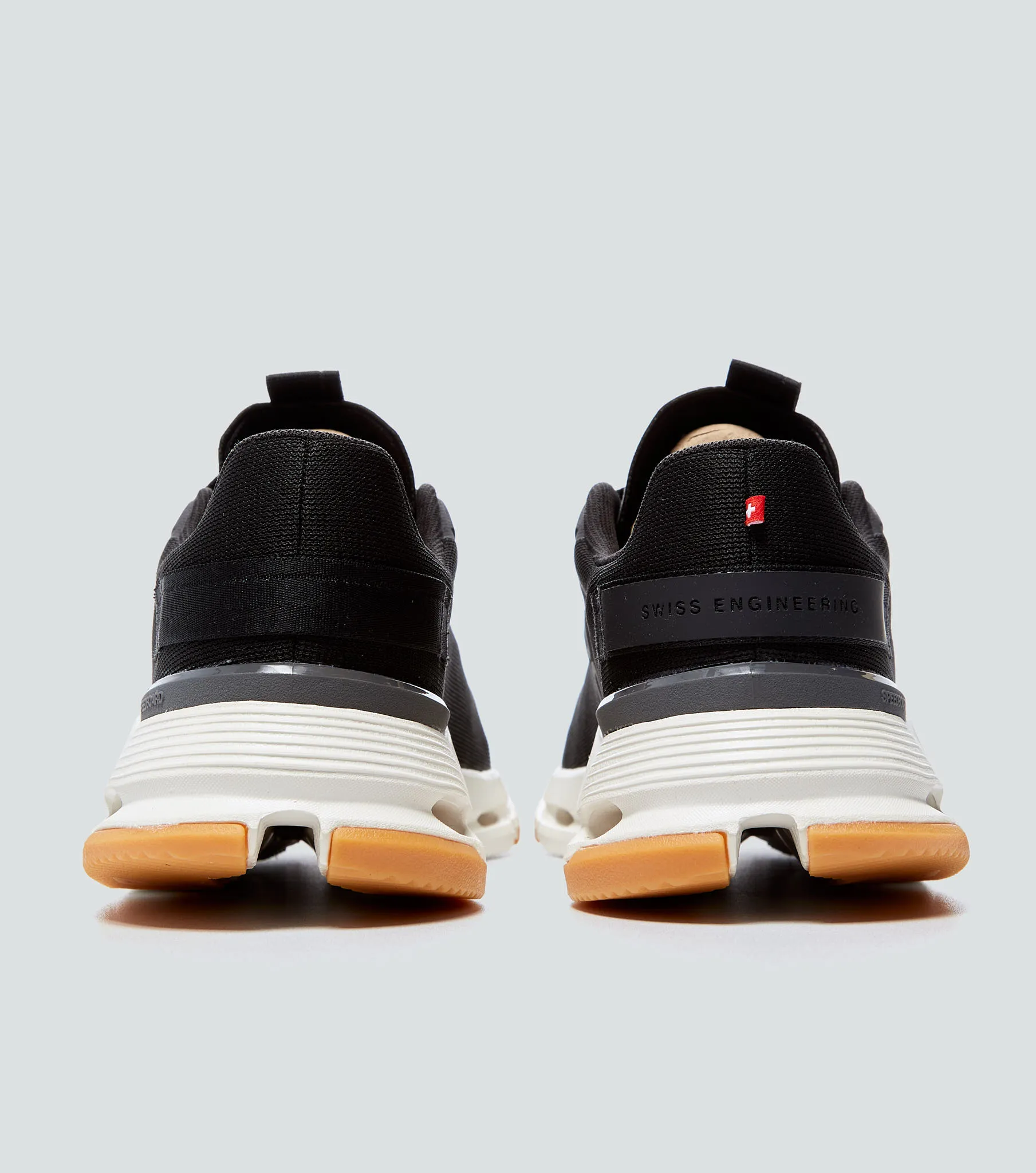 Tenis On Running Cloudnova Form 2 130605 