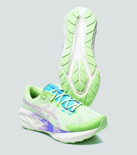 Tenis Asics Novablast 5trVD
