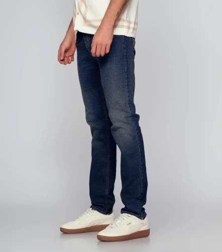 Iron Yhoan Jean Con Procesos Y Rotos Recosidos Azul UnserAZ