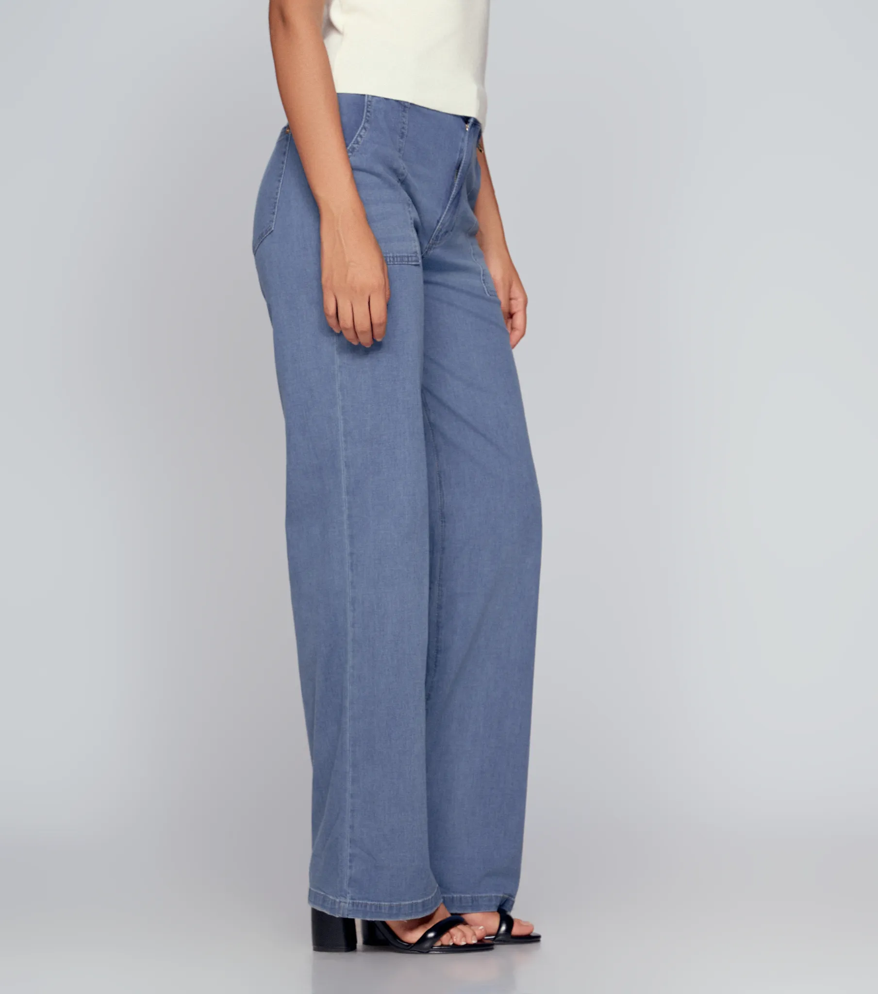 Jean Para Mujer Con Bolsillos Parche Barcelona Vanessa Derek 834778 AZ