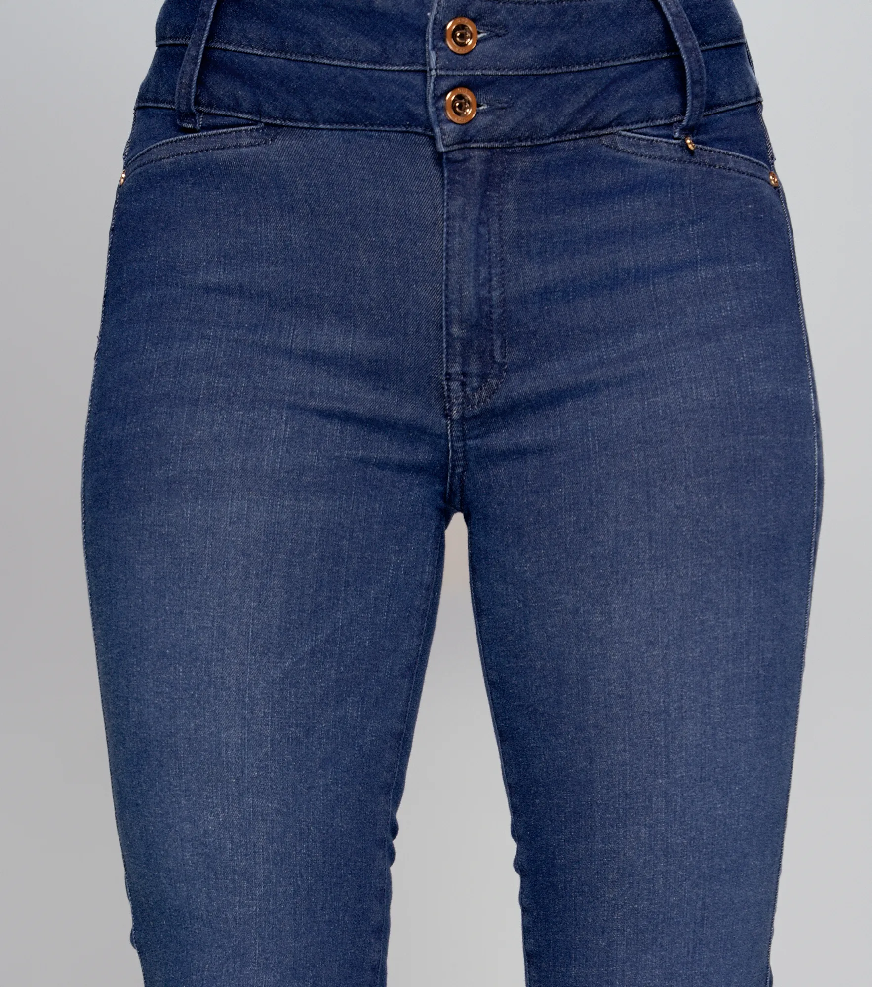 Jean Para Mujer Con Pretina Ancha Y Corte Sin Bolsillos Derek 827709 AZ