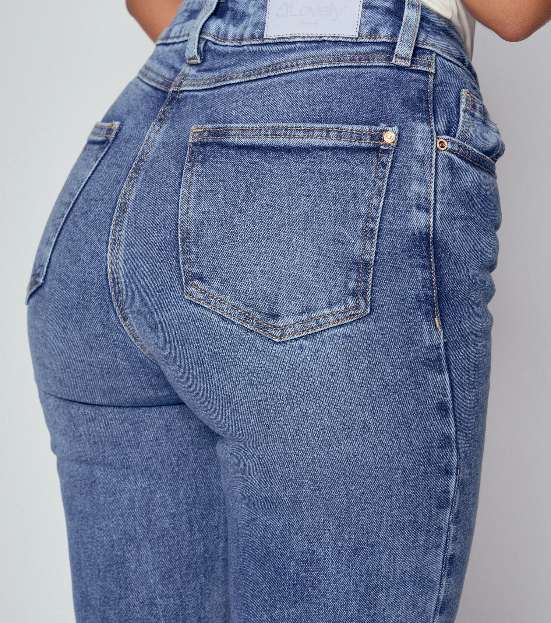 Jean Para Mujer Praga Helena Derek Lovely 834679 AZ