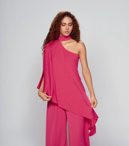 Madelaide Blusa Asimetrica Con Detalle En Cuello Unicolor DerekMR