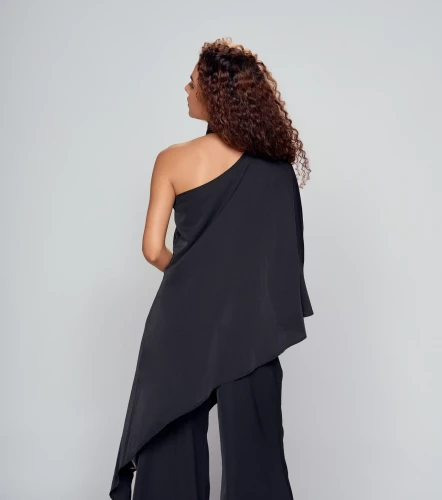 Madelaide Blusa Asimetrica Con Detalle En Cuello Unicolor DerekNG