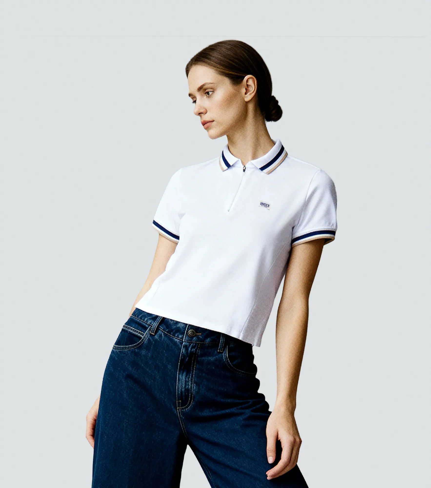 Mary Blusa Polo Con Cortes Cuello Y Punos Tejidos Unser 832675 BL