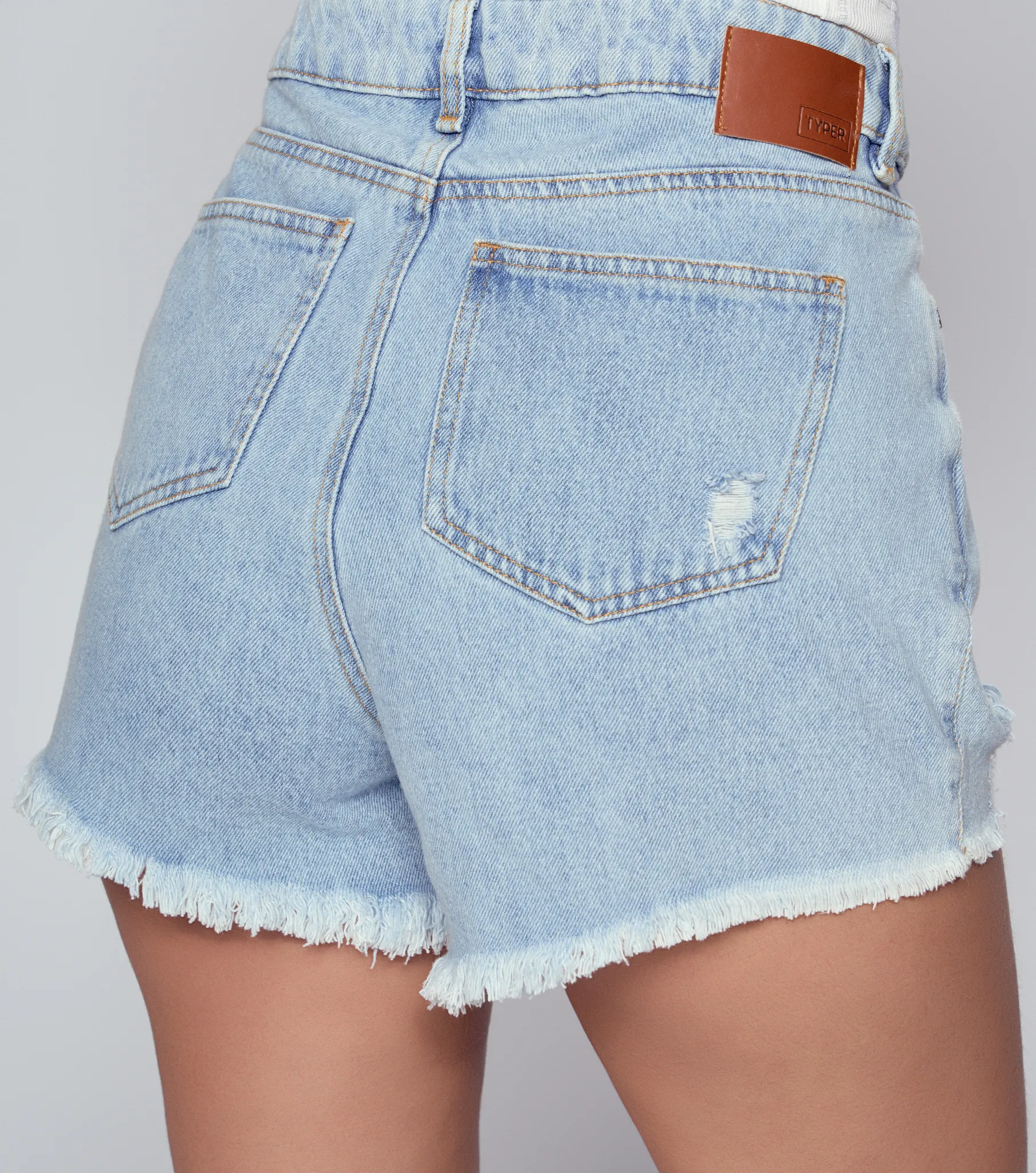 Naila Short Desflecado Proceso Claro Typer 832744 