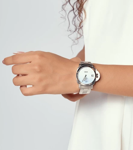 Reloj Con Pulso Metalico Para Mujer DerekAC