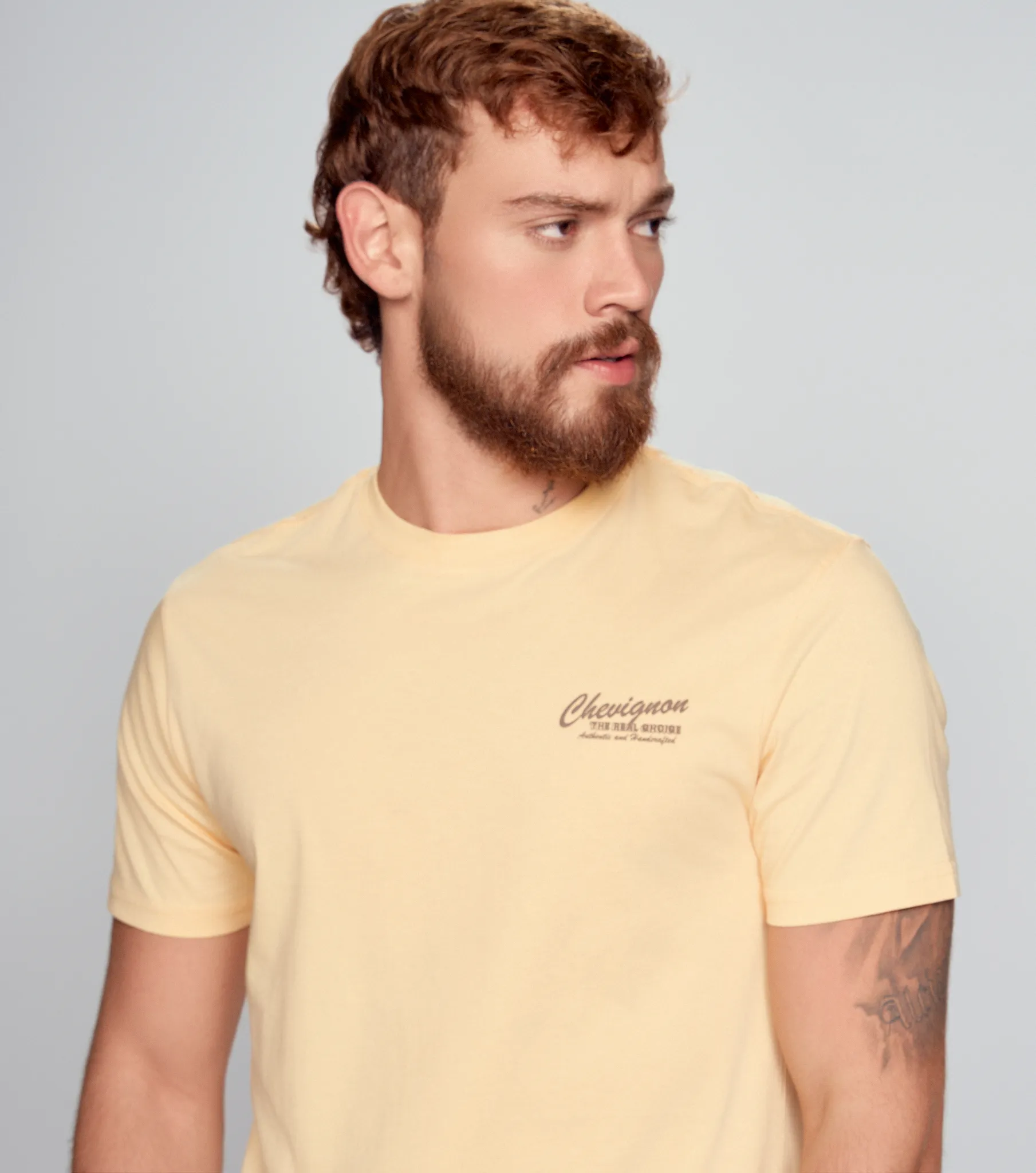 Camiseta Chevignon Authentic Graphic T Shirt 131124 AM