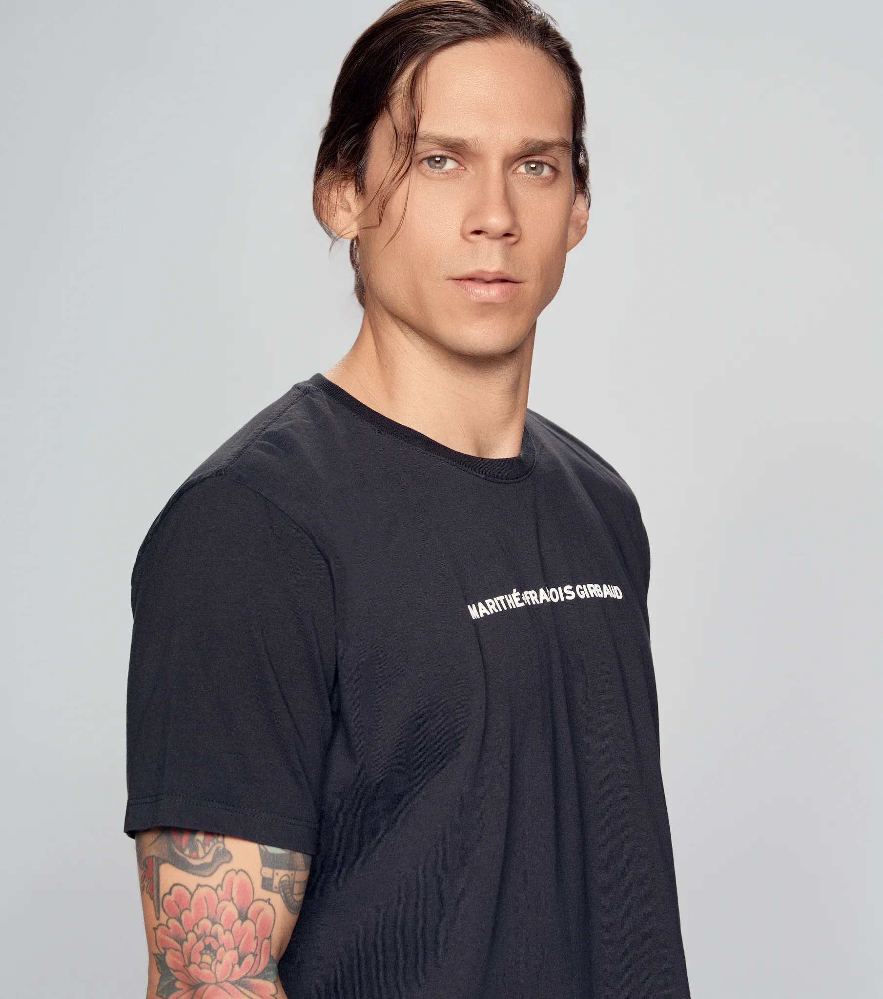 Camiseta Girbaud M C Lunivers 130934 NG