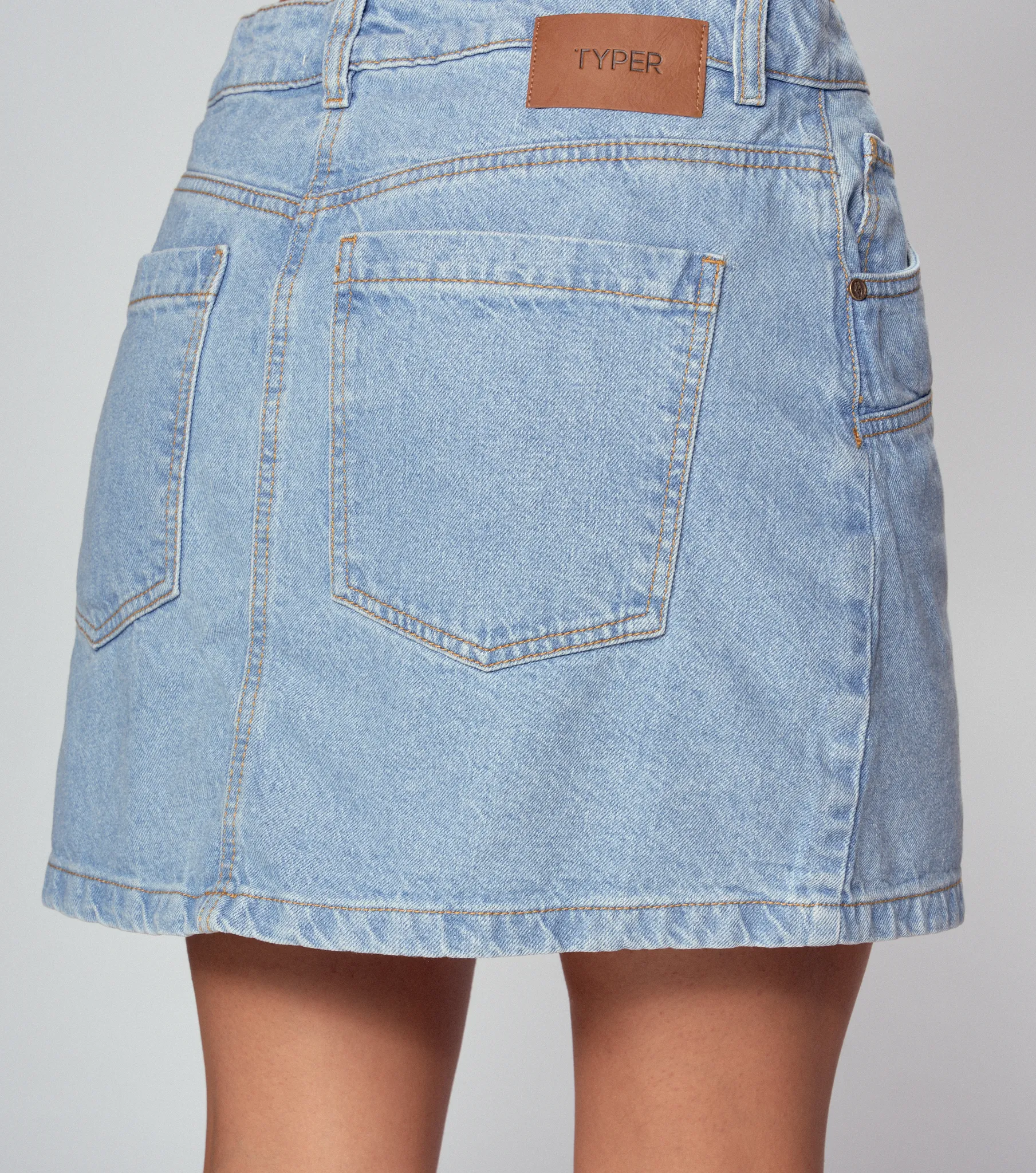 Charlotte Falda Corta Con Corte Typer 835168 