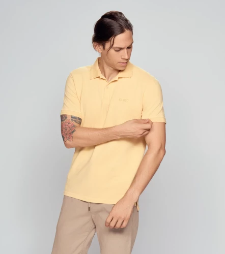 Comfort Yohan Polo Unicolor Con Cuello UnserAM