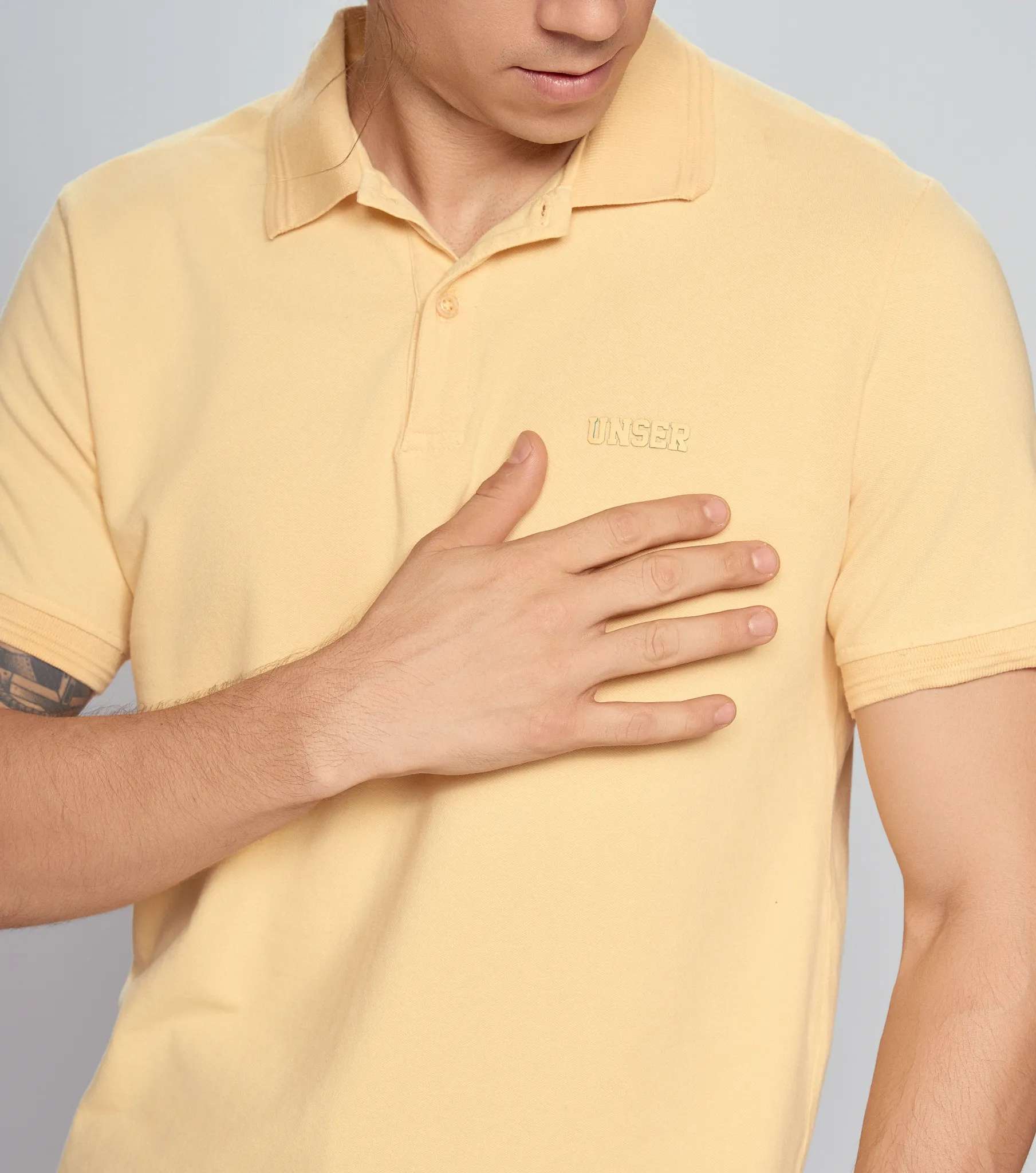 Comfort Yohan Polo Unicolor Con Cuello Unser 832977 AM