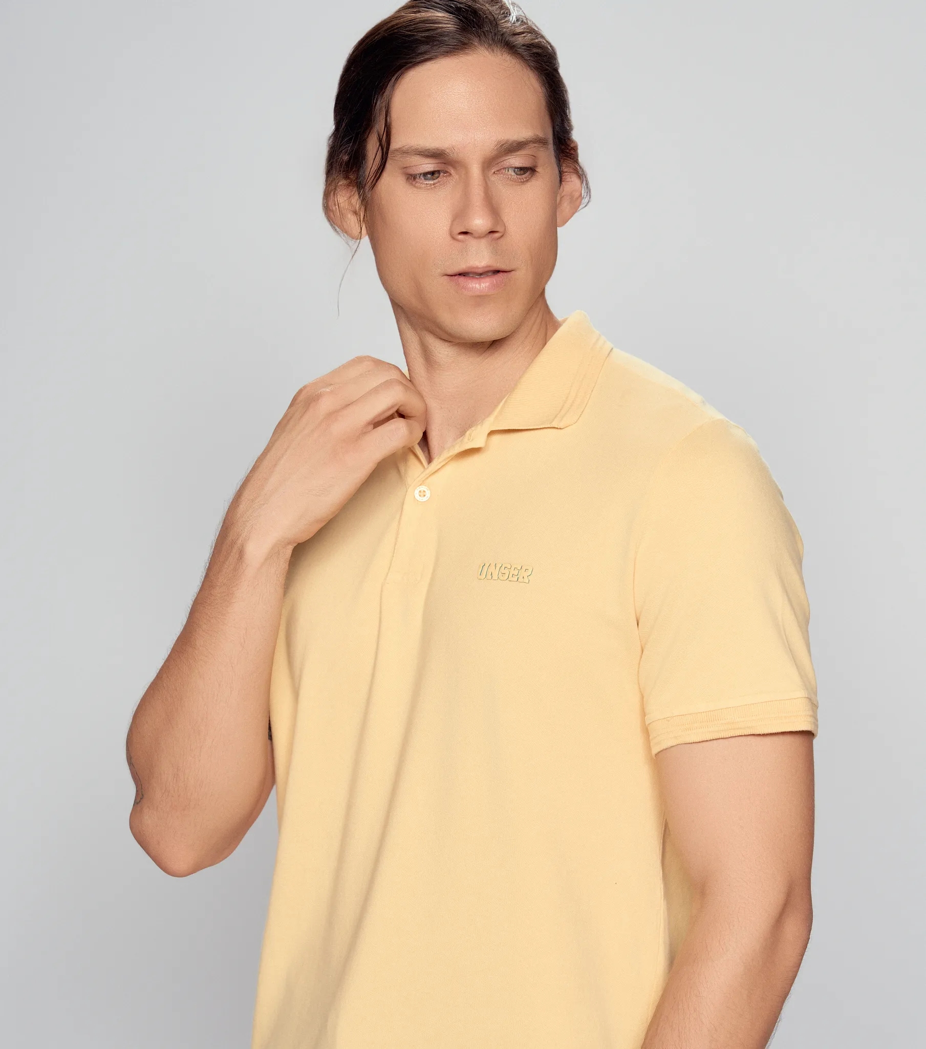 Comfort Yohan Polo Unicolor Con Cuello Unser 832977 AM