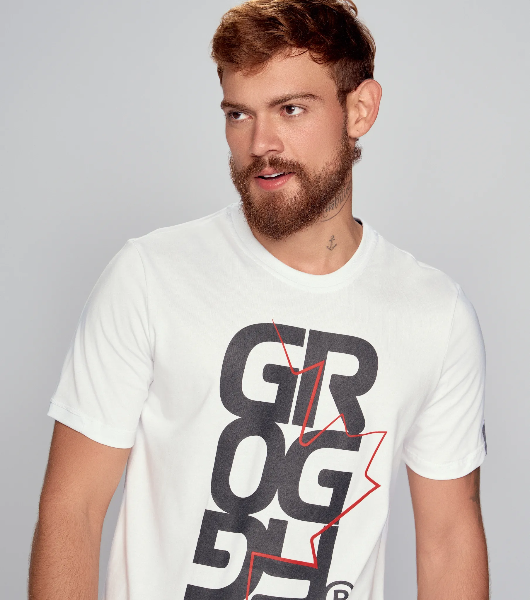Darren T Shirt Slim Masculina Groggy 834153 BL
