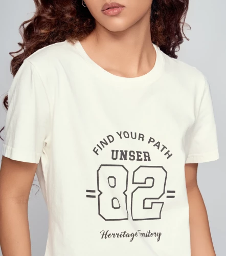 Lina Camiseta Unicolor Con Estampado UnserAR