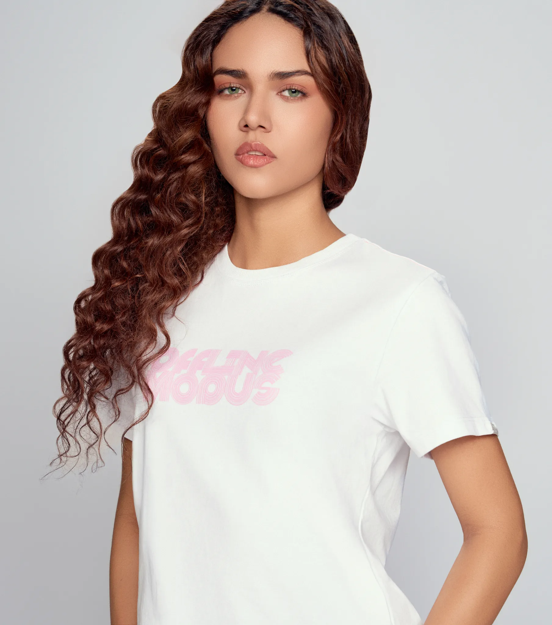 Lorain Blusa T Shirt Cuello Redondo Con Telovi Y Estampado Unser 832652 AV