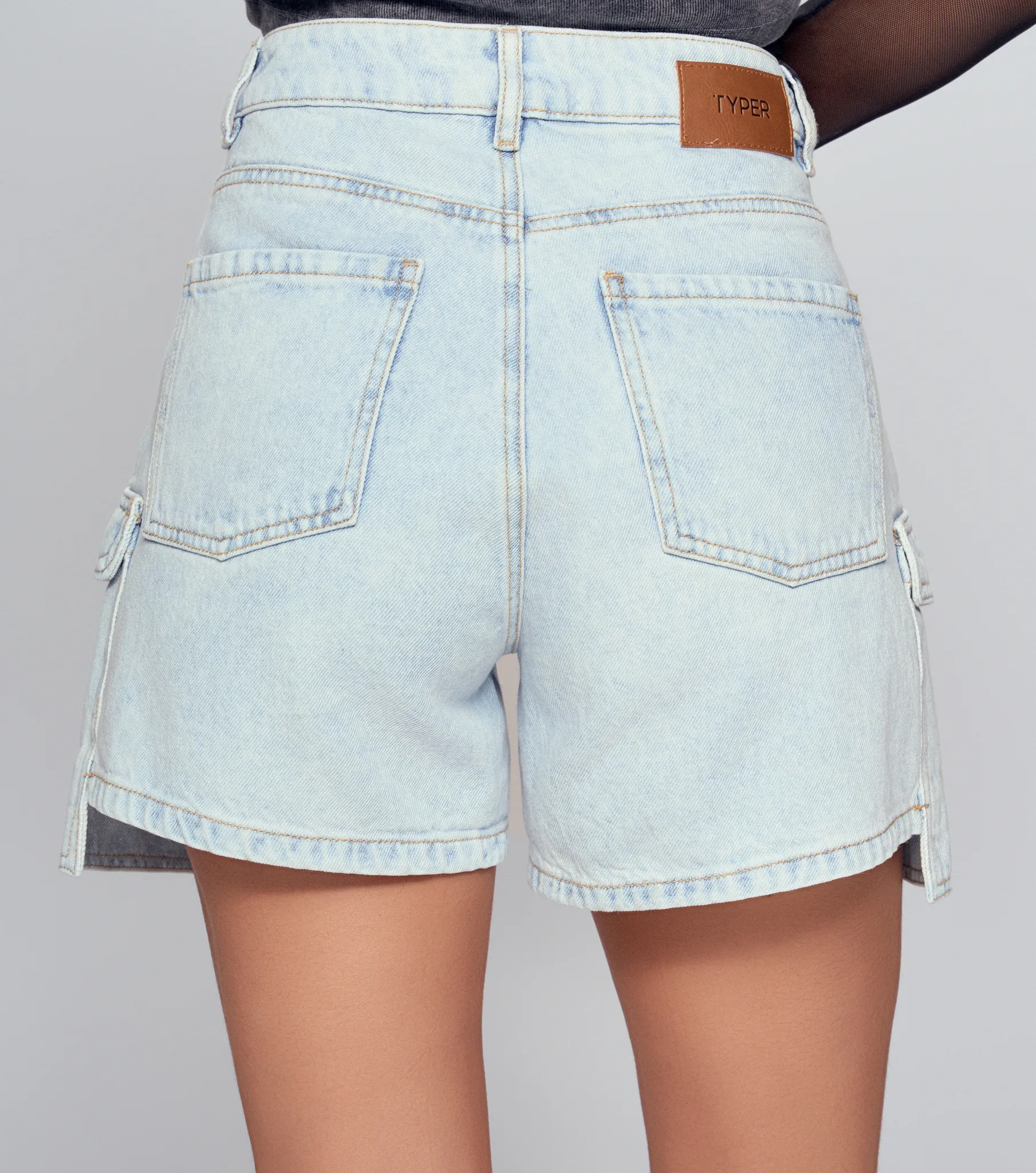 Luciana Short Tipo Cargo En Denim Typer 832105 AZ