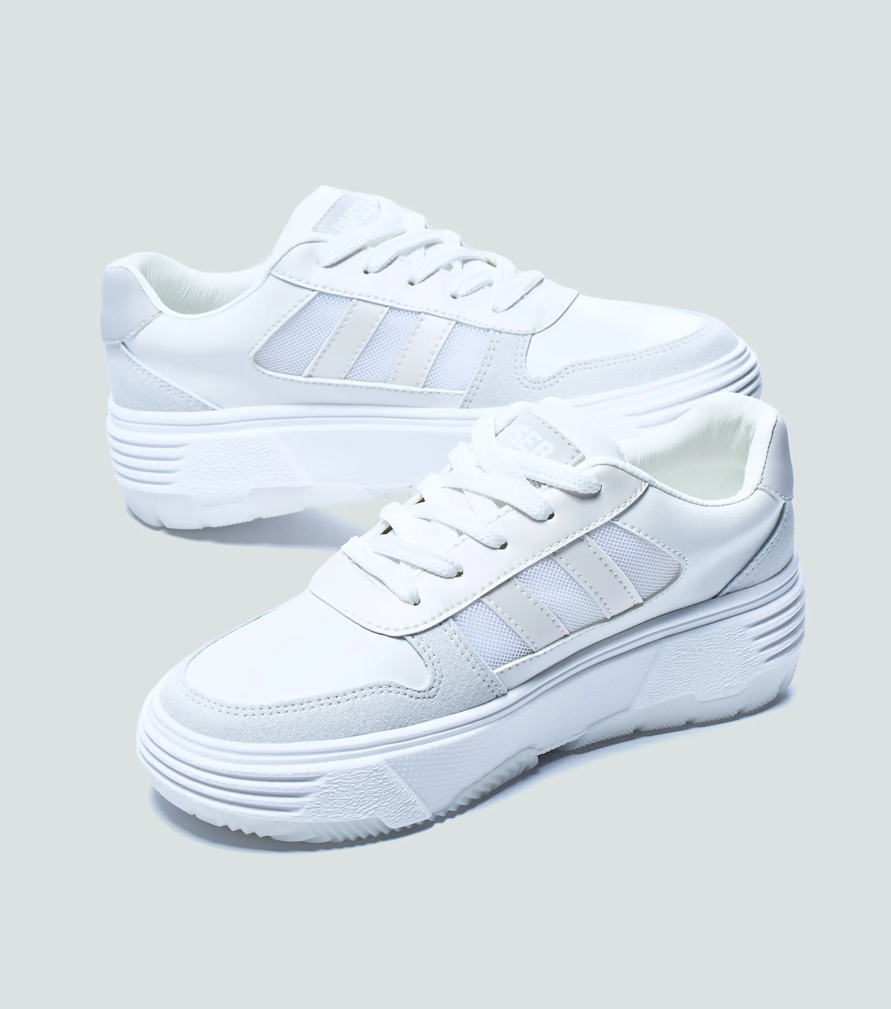 Marce Tenis Unicolor Con Suelta Alta Con Malla En Costado Unser 836582 