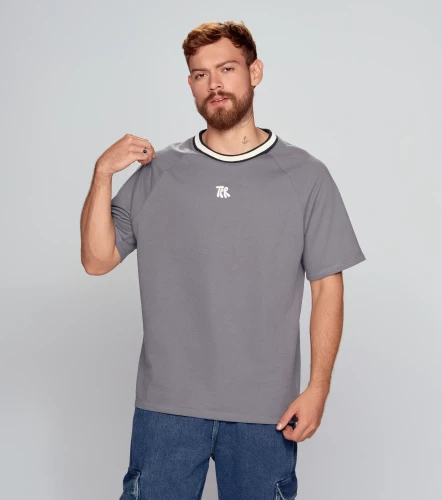 Niall T Shirt Oversise Bordada Con Cuello Tejido TyperGR