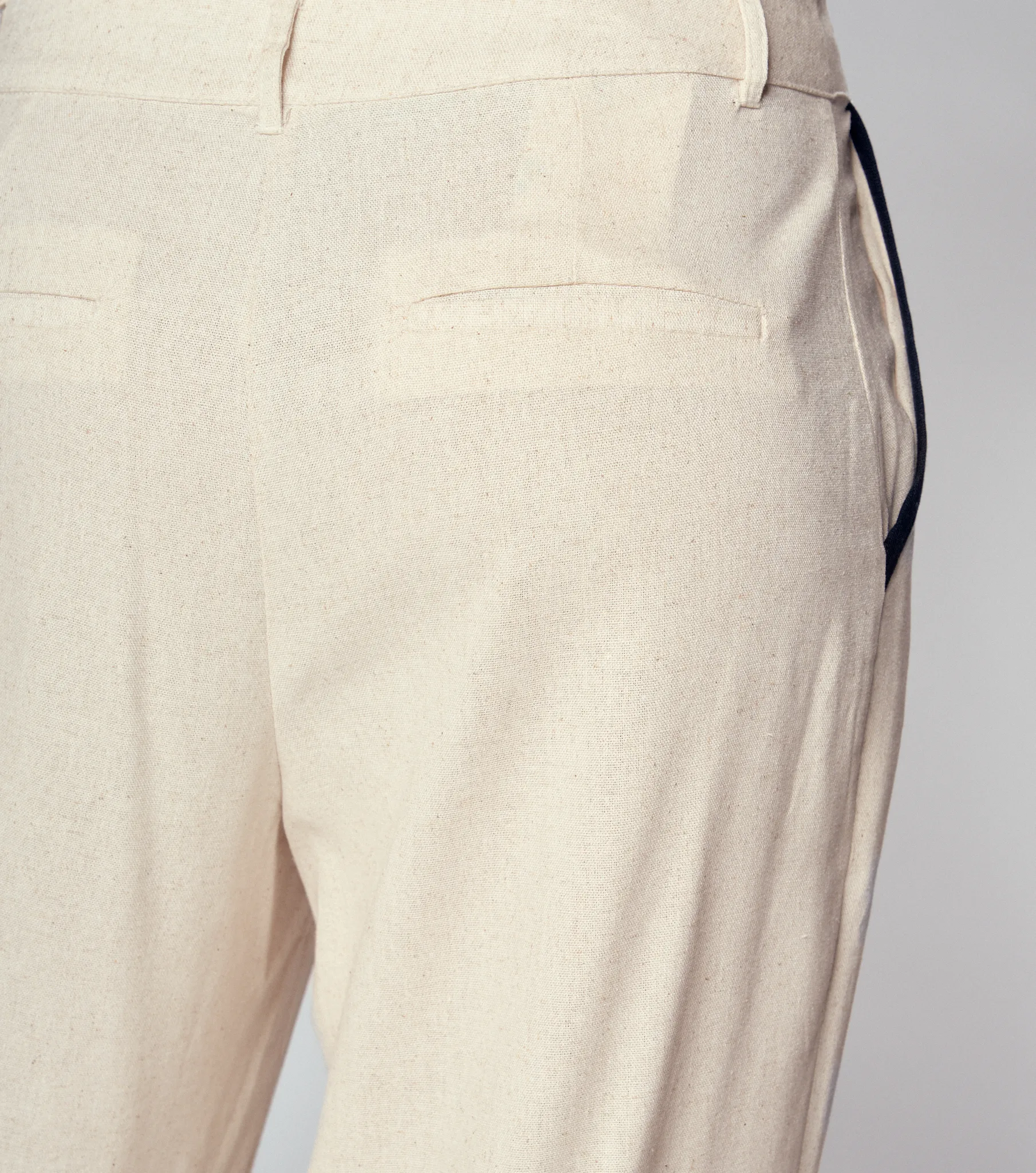 Pantalon Para Mujer Bota Bell Unicolor En Lino Derek 834898 AR