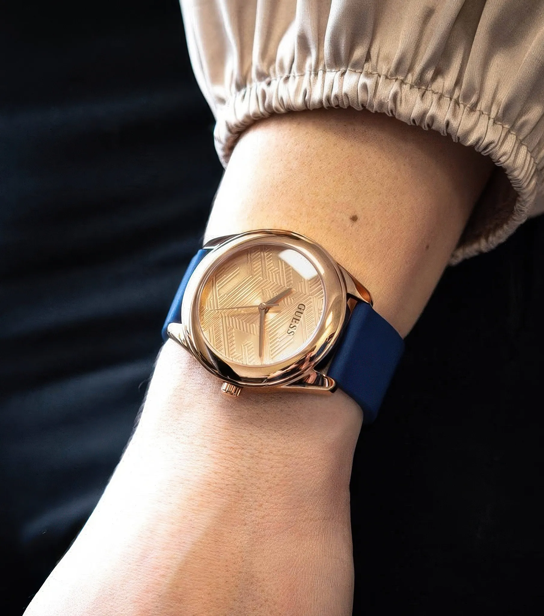 Reloj Cubed Guess 121972 OR