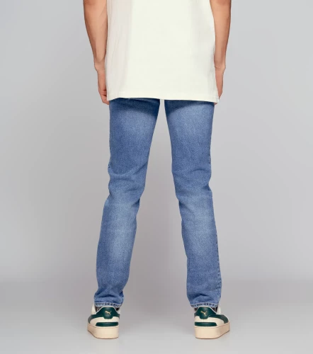 Iron Tyler Jean Con Proceso Desgastes Y Botonera UnserAZ