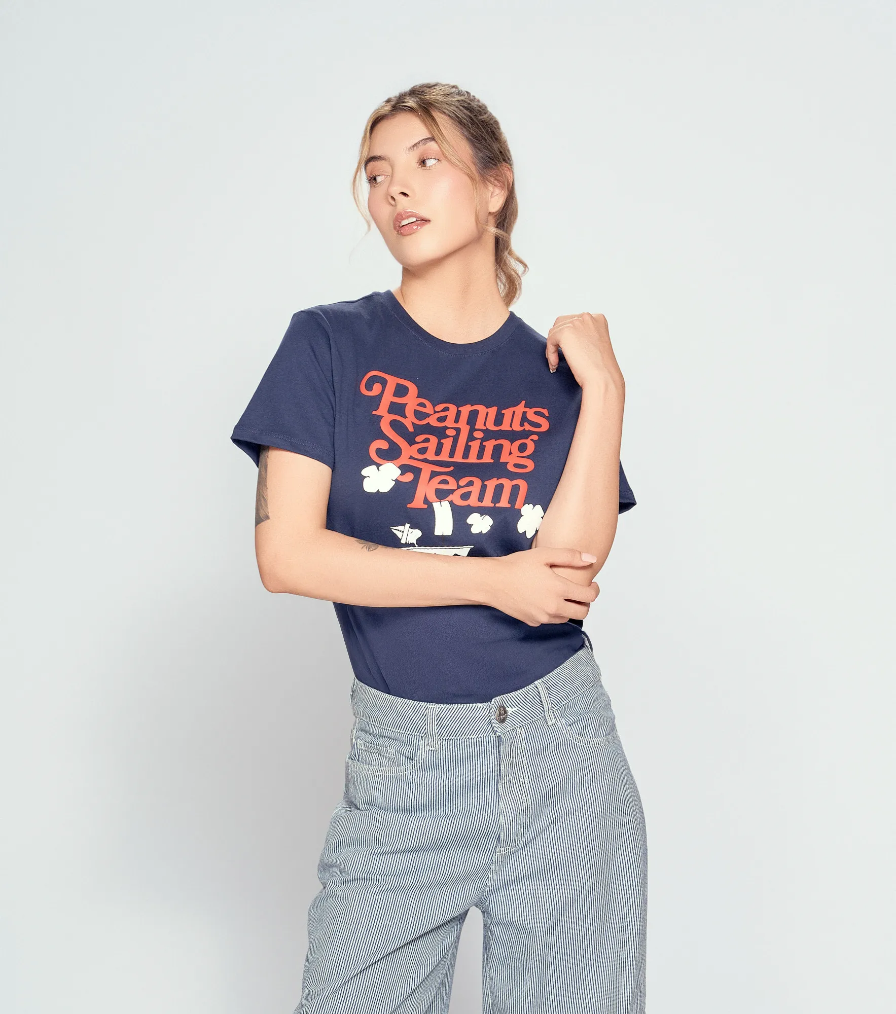 Angela T Shirt Peanuts Unicolor Con Estampado Delantero Y Posterior UnserAV