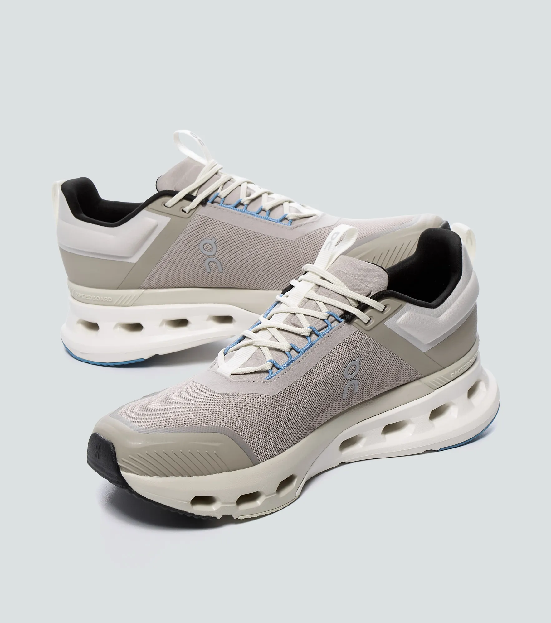 Tenis On Running Cloudnova 131466 